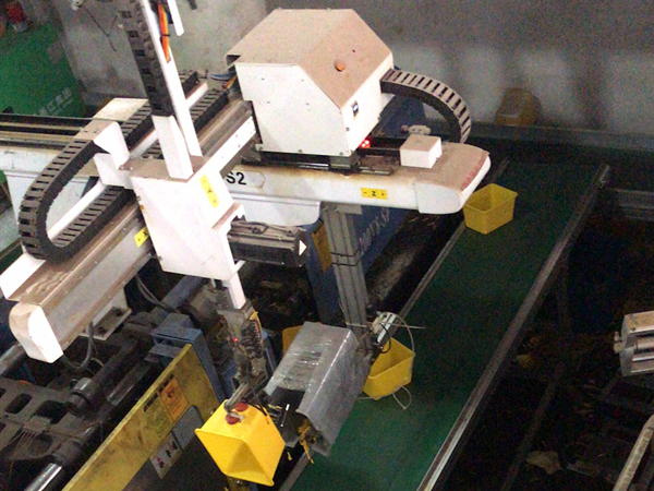 湖北康新园环保科技有限公司-桁架机器人